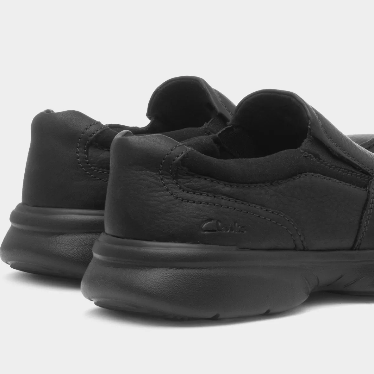 Bradley Step Back Mens Black Leather Shoe*Clarks Discount