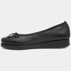 Womens Black Leather Shoe*Comfy Steps Fashion
