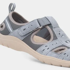 Cleveland Womens Easy Fasten Shoe*Free Spirit New