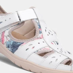 Cleveland Womens Floral Shoe*Free Spirit Discount