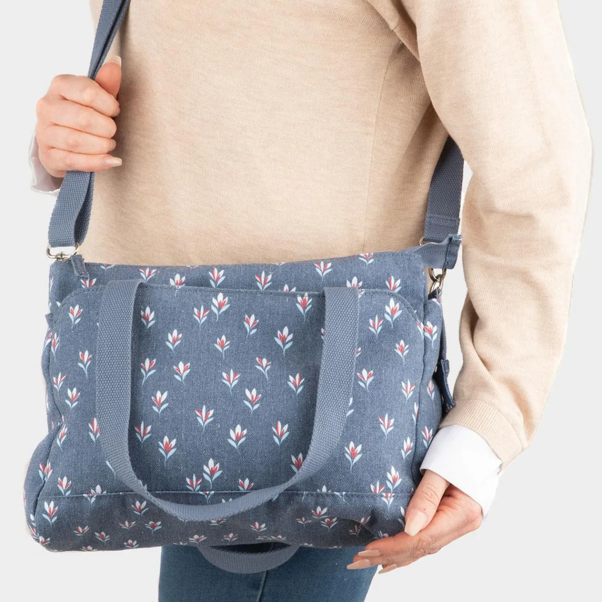 Carmen Womens Denim Blue Floral Bag*Lilley Discount