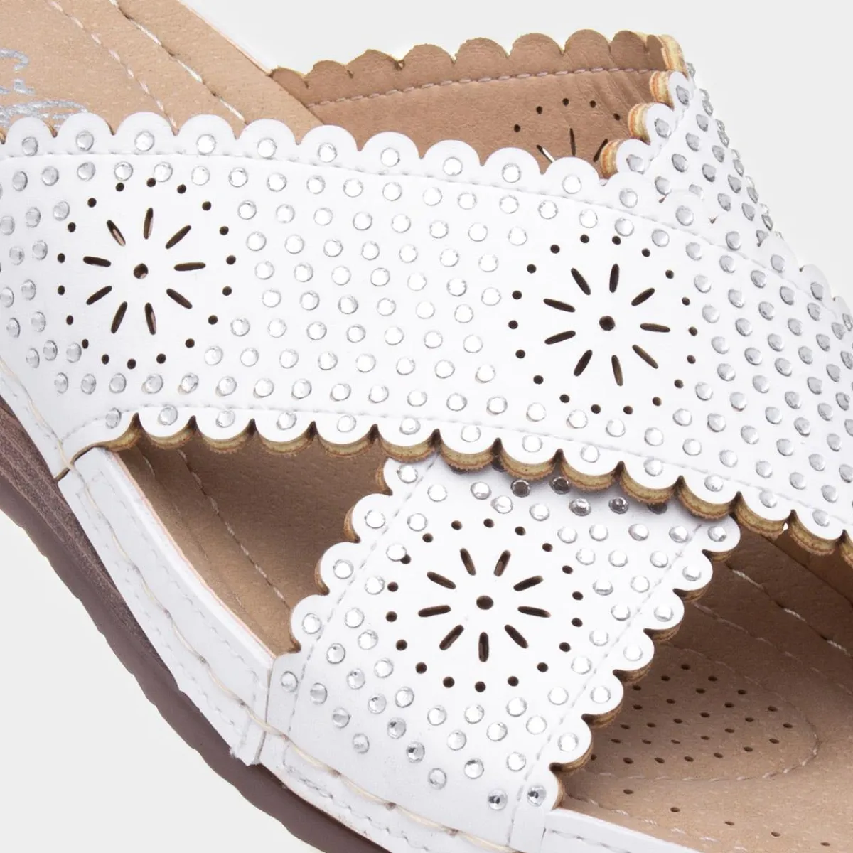 Sybil Womens White Slip On Wedge Sandal*Lilley Sale
