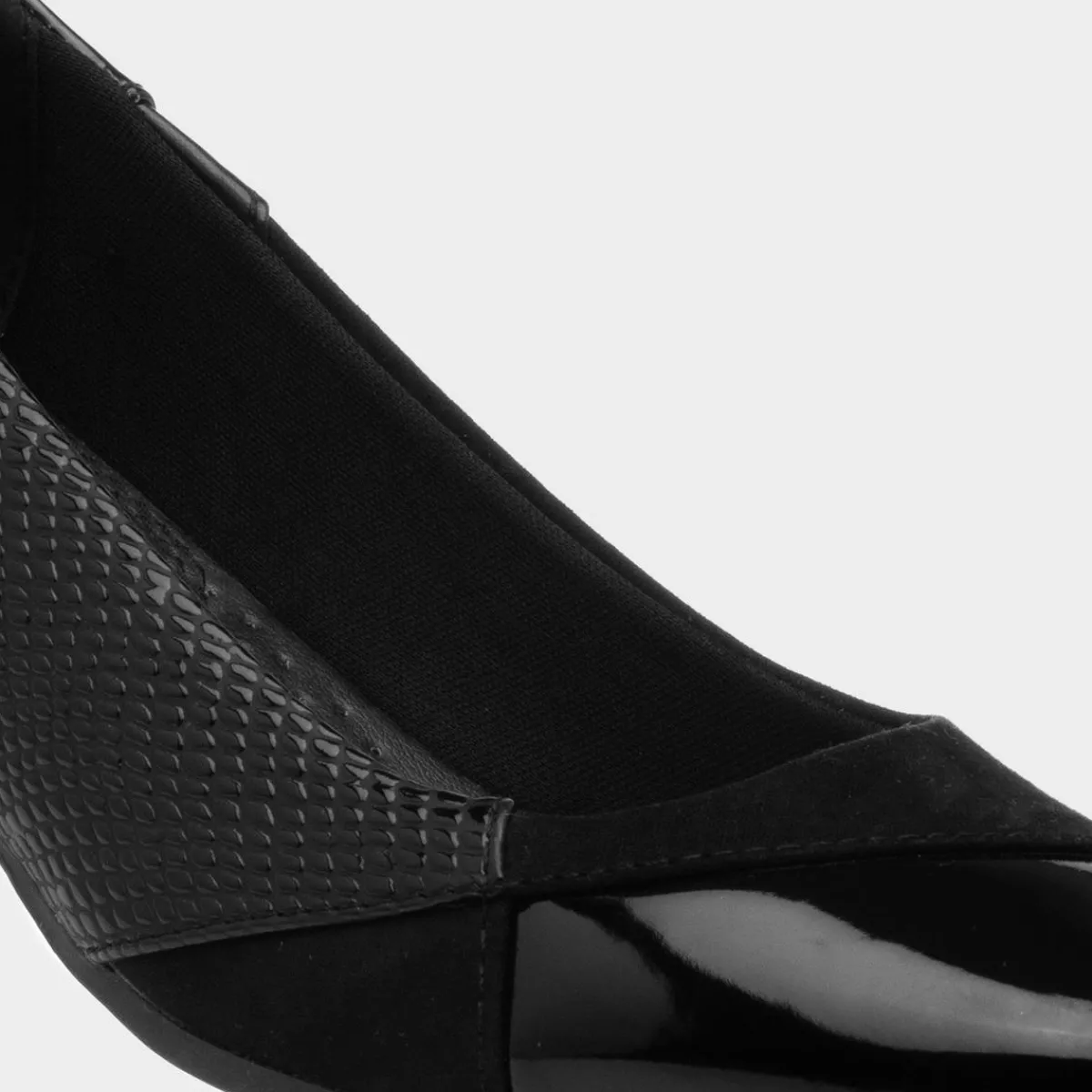 Vera Womens Black Block Heel Court Shoe*Lilley Hot