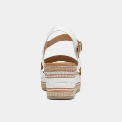 Britt Womens White Wedge Sandal*Lunar Online