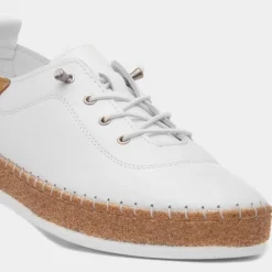 Evie Womens Casual Leather Shoe*Lunar Online