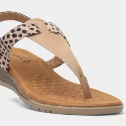 Gina Womens Beige Toe Post Sandal*Lunar New