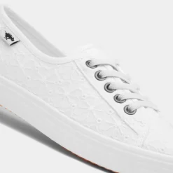 Chow Chow Womens White Canvas Shoe*Rocket Dog New