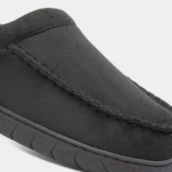 Owen Mens Black Mule*The Slipper Company Clearance