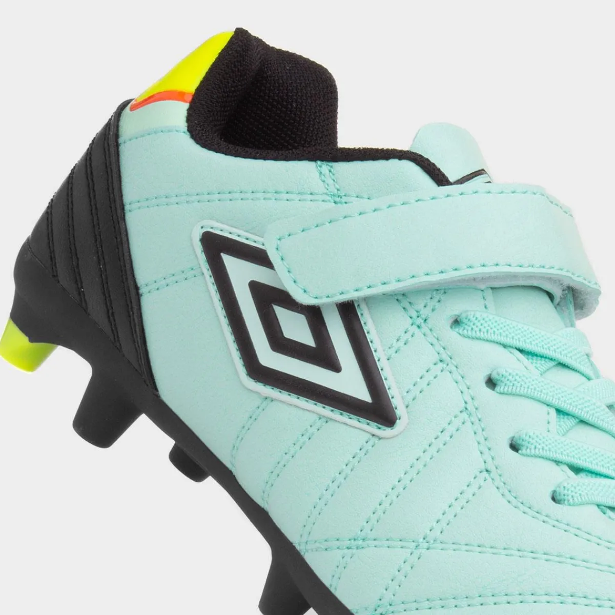 Speciali Liga Jnr Kids Football Boots*Umbro Discount